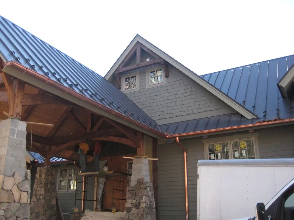 Craftsman Roofing team delivering quality roofing work in West Hillsboro